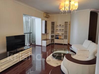 4-комнатная квартира · 185 м² · 4/5 этаж, Атамбаева 20 за 45 млн 〒 в Атырау