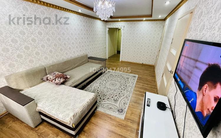 2-комнатная квартира, 42 м², 1/4 этаж, Утепова 21