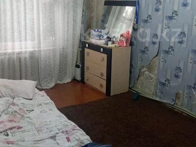 2-комнатная квартира, 50 м², 1/5 этаж, Рыскулова за 16.5 млн 〒 в Шымкенте, Енбекшинский р-н
