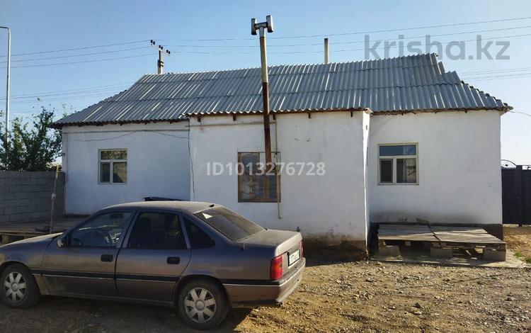 Отдельный дом · 4 комнаты · 80 м², Бершин төбе 15 — Үйдің жанында балабақша ,мектеп,остановка бәрі жақын за 16 млн ₸ в Туркестане — фото 2