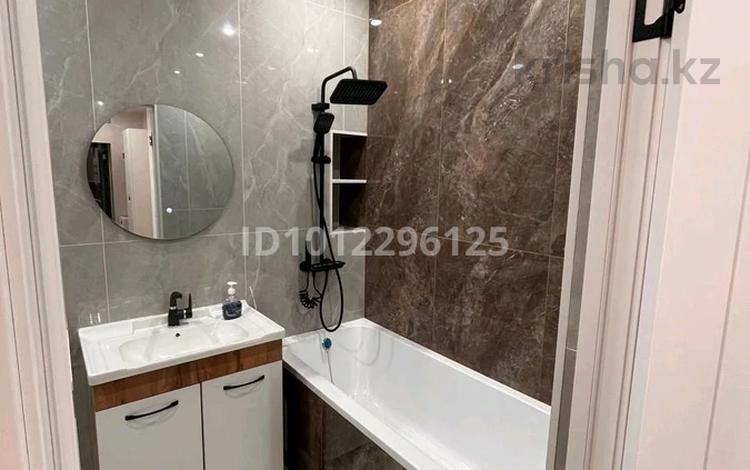 2-комнатная квартира · 66 м² · 5/6 этаж, 39-й мкр. 12 за 15 000 ₸ в Актау, 18-й мкр  — фото 2