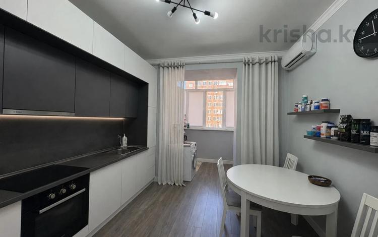 2-бөлмелі пәтер · 85 м² · 3/9 қабат, КАМЗИНА 41/1, бағасы: 49 млн ₸ в Павлодаре — фото 2