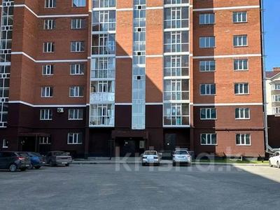 1-комнатная квартира, 46 м², 4/9 этаж, мкр. Алтын орда, Тауелсиздик за 15.3 млн 〒 в Актобе, мкр. Алтын орда