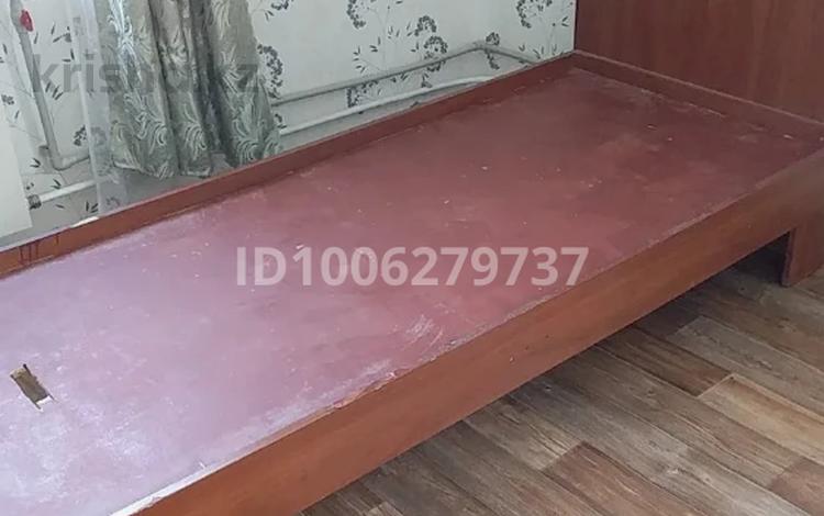 1 бөлме · 12 м², бульвар Гагарина 36, бағасы: 120 000 ₸ в Усть-Каменогорске — фото 2