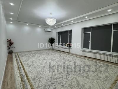 Жеке үй · 7 бөлме · 324 м² · 7 жүзд., мкр Оркен, Акын Сара 8, бағасы: 65 млн ₸ в Атырау