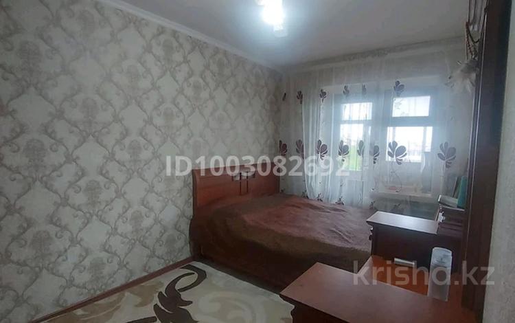 4-бөлмелі пәтер · 70 м² · 5/5 қабат, Ниетқалиев 7 — Қойгелді көшесі мен Жамбыл даңғылының ортасында, бағасы: 19 млн ₸ в Таразе — фото 2