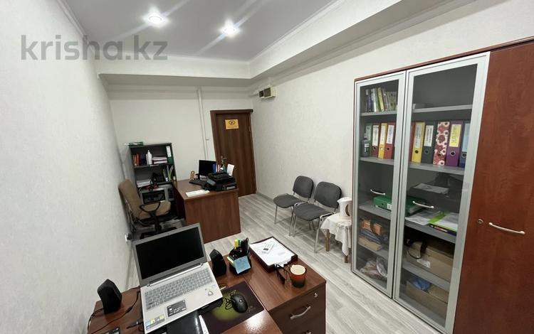 Переводческий центр, Аударма орталығы · 20 м², бағасы: 4.5 млн ₸ в Актау, 8-й мкр — фото 2
