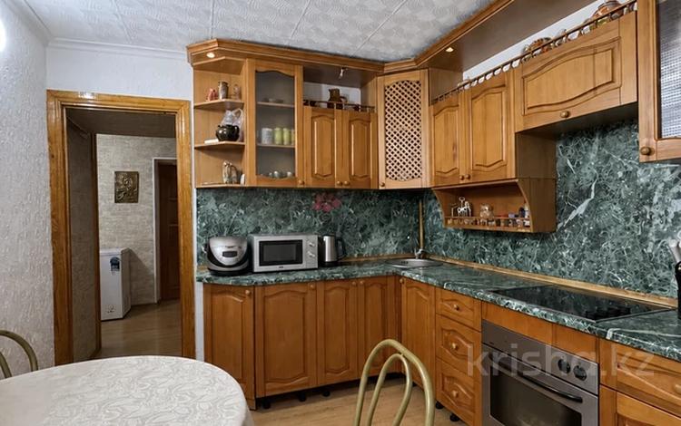 2-комнатная квартира · 56 м² · 1/9 этаж, Борис Аленсандров 8/1 за 23.9 млн ₸ в Усть-Каменогорске — фото 5