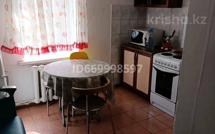 1-комнатная квартира · 34 м² · 1/5 этаж, мкр Самал-2 — Мендыкулов за 230 000 ₸ в Алматы, Медеуский р-н — фото 8