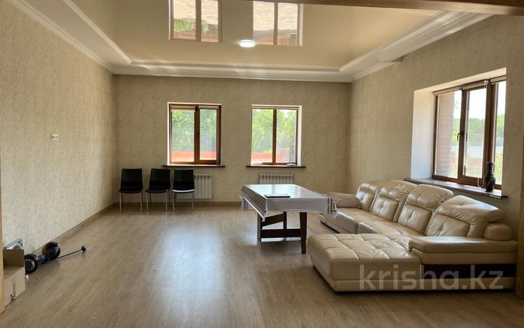 Отдельный дом · 8 комнат · 478 м² · 16.5 сот., мкр Михайловка , Жанибекова 107а за 125 млн ₸ в Караганде, Казыбек би р-н — фото 2