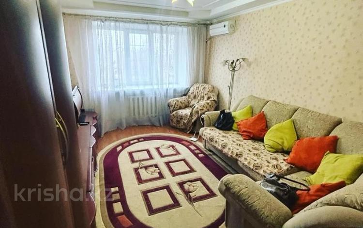 2-комнатная квартира, 54 м², 2/5 этаж помесячно, Льва толстого 129