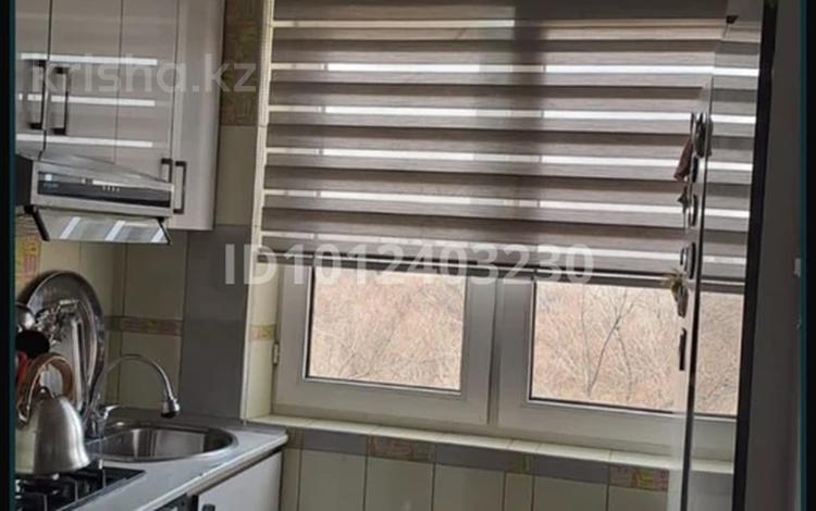 4-бөлмелі пәтер · 87 м² · 4/5 қабат, ул. Шокана Уалиханова, бағасы: 25 млн ₸ в Шымкенте, Енбекшинский р-н — фото 2