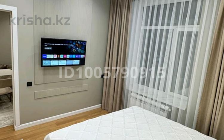 2-бөлмелі пәтер · 80 м² · 3/6 қабат, Желтоксан, бағасы: 5 000 ₸ в  — фото 2