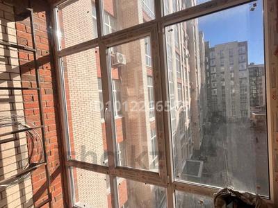 2-бөлмелі пәтер · 65.5 м² · 5/10 қабат, мкр Юго-Восток, Микрорайон Байкена Ашимова 21А, бағасы: 29 млн ₸ в Караганде, Казыбек би р-н
