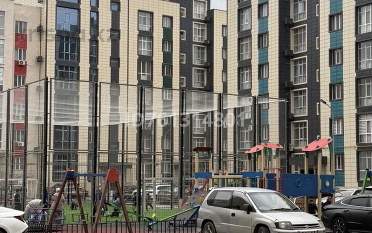 1-бөлмелі пәтер · 35.7 м² · 5/7 қабат, Микрорайон 4 61/1 блокH, бағасы: 22 млн ₸ в Конаеве — фото 18