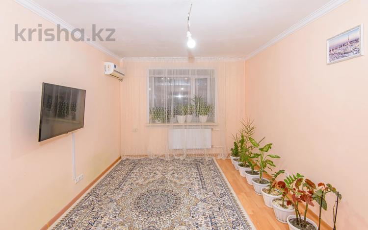 2-комнатная квартира, 58.2 м², 3/10 этаж, Азербаева 4 — Жургенова