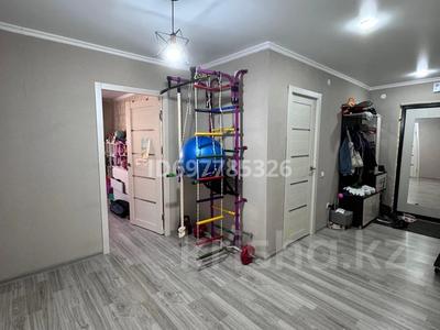 2-комнатная квартира · 68.4 м² · 6/9 этаж, Микрорайон Аэропорт 2, Мкрн Аэропорт 21 за 26.5 млн 〒 в Костанае