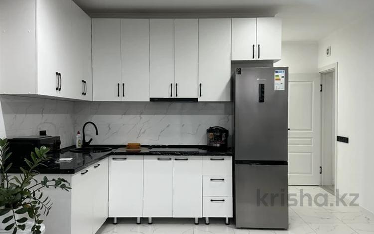 3-комнатная квартира · 58 м² · 17/17 этаж, Утепова 31 за 450 000 ₸ в Алматы, Бостандыкский р-н — фото 2