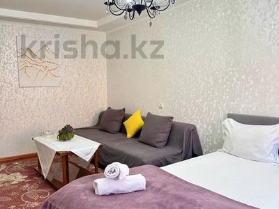 Сағатына пәтерлер в Шымкенте: 1-бөлмелі пәтер · 40 м² · 2/5 қабат, Тамерлановское шоссе 21 — Ладушки,Янги Шахар, бағасы: 2 500 〒 1-бөлмелі пәтер · 40 м² · 2/5 қабат, Тамерлановское шоссе 21 — Ладушки,Янги Шахар, бағасы: 2 500 〒 в Шымкенте, Абайский р-н