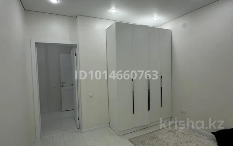 3-комнатная квартира · 80 м² · 4/9 этаж, мкр Старый Аэропорт, Самал 104 за 250 000 ₸ в Уральске — фото 2
