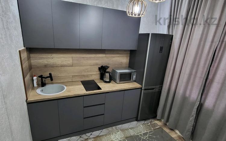 1-бөлмелі пәтер · 40 м² · 2/2 қабат, Желтоксан 12 кв 9 — Дом магазин запчастей "АВТОМАРИНА", бағасы: 15 000 ₸ в Жезказгане — фото 20