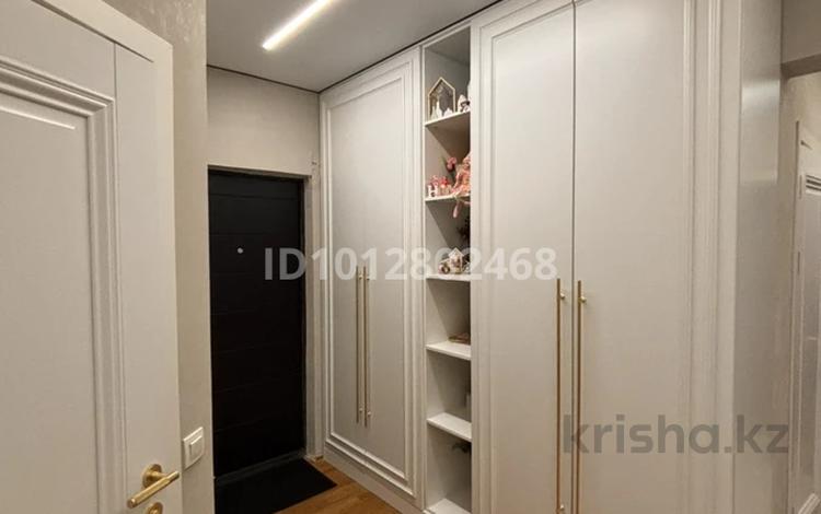 3-бөлмелі пәтер · 104 м² · 2/9 қабат, мкр Аксай-1А, Мкр. Аксай-1А 21, бағасы: 71 млн ₸ в Алматы, Ауэзовский р-н — фото 2