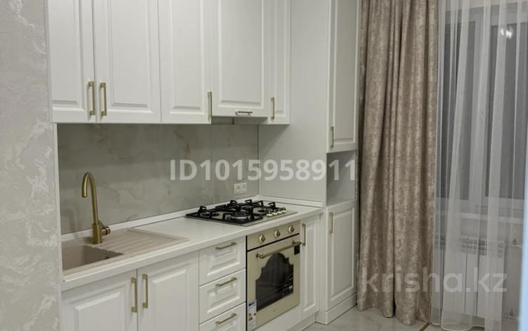 1-бөлмелі пәтер · 40 м² · 8/9 қабат, Ақсай-4 ш/а., бағасы: 300 000 ₸ в Алматы, Ауэзовский р-н — фото 2