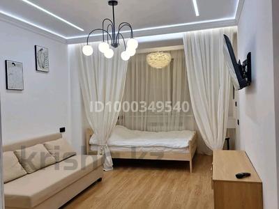 Аренда квартир в Алматы: 1-комнатная квартира · 40 м² · 8/13 этаж · помесячно, Есенова 160/3 — Суюнбая Баянаульская за 250 000 〒 1-комнатная квартира · 40 м² · 8/13 этаж · помесячно, Есенова 160/3 — Суюнбая Баянаульская за 250 000 〒 в Алматы, Жетысуский р-н