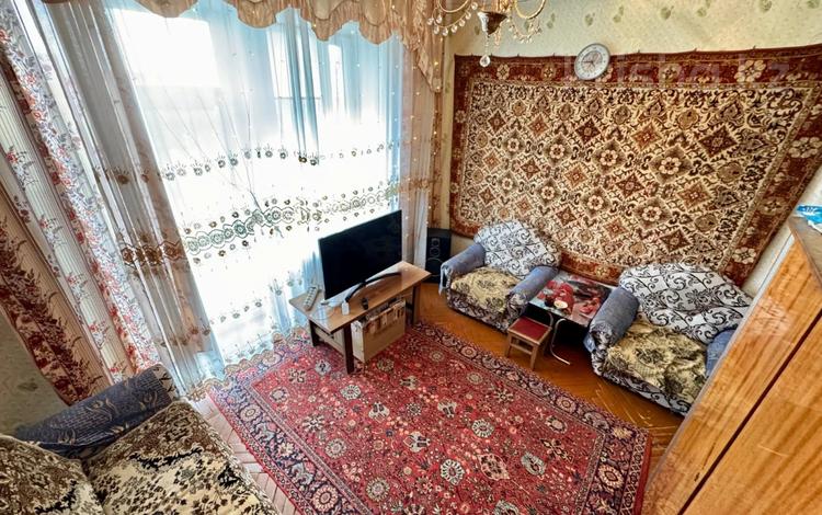 2-бөлмелі пәтер · 50 м² · 3/3 қабат, АУЭЗОВА, бағасы: 10.8 млн ₸ в Семее — фото 7