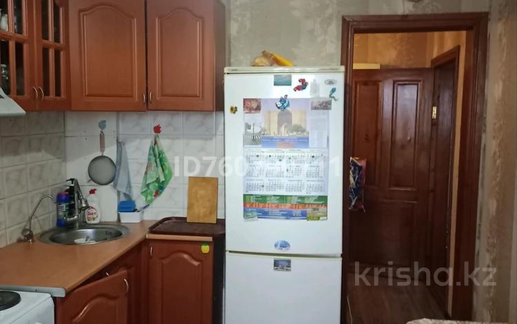 2-бөлмелі пәтер · 55 м² · 6/9 қабат, Майкудук, Майкудук, 11а микрорайон 27 — Дом находится 200метро от поликлиники.Остановка "Ласточка", бағасы: 15 млн ₸ в Караганде, Алихана Бокейханова р-н — фото 2