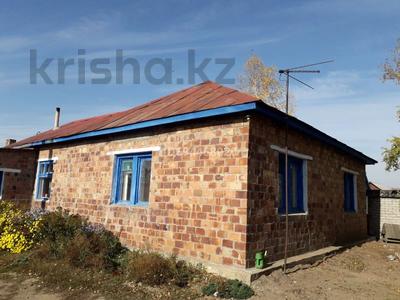 Отдельный дом · 3 комнаты · 110 м² · 20 сот., Театральная 3 — Поселок Аксу, 6 ауыл за 8.5 млн 〒