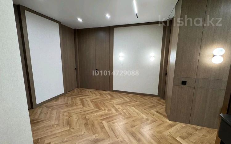 3-комнатная квартира · 114 м² · 11/12 этаж, Мухамедханова 4/3 за 129 млн ₸ в Астане, Нура р-н — фото 2
