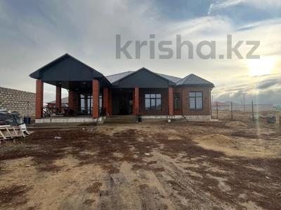 Отдельный дом · 4 комнаты · 263.5 м² · 10 сот., Сулутор 597 за 78.2 млн 〒 в Актобе, жилой массив Жанаконыс-4