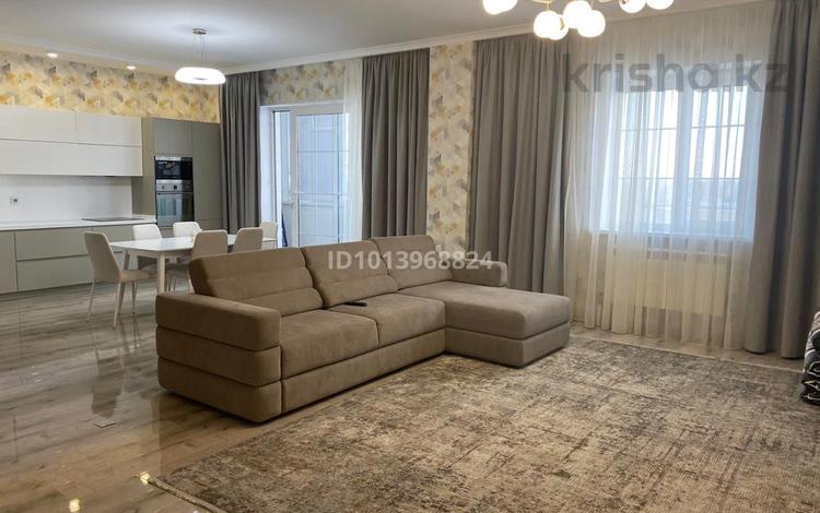2-комнатная квартира · 90 м² · 8/10 этаж, Алии Молдагуловой 44 за 45 млн ₸ в Актобе — фото 2