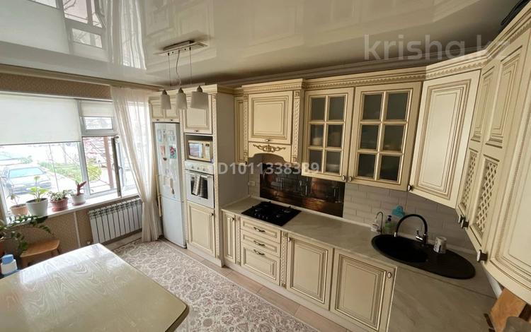 3-комнатная квартира · 73.5 м² · 1/5 этаж, 3-й мкр 12 за 30 млн ₸ в Актау — фото 2