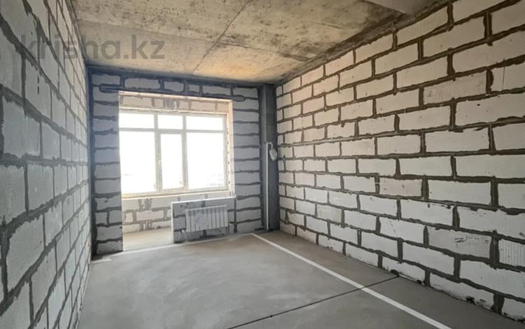 2-бөлмелі пәтер · 76 м², Абулхайр-хана 56/6, бағасы: 32.5 млн ₸ в Атырау — фото 2