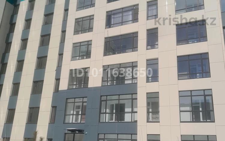 1-комнатная квартира · 35.7 м² · 6/9 этаж, Айтматова 23 — Молдагалиева за 19.1 млн ₸ в Астане, Нура р-н — фото 2