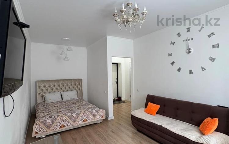 1-комнатная квартира · 42 м² · 2/9 этаж, Калдаякова 28 — проспект Жумабаева за 200 000 ₸ в Астане — фото 2