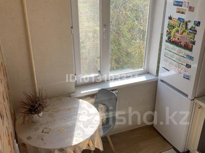 2-бөлмелі пәтер · 41.7 м² · 4/5 қабат, мкр Аксай-3 11 — Толе би - Момышулы, бағасы: 33 млн ₸ в Алматы, Ауэзовский р-н