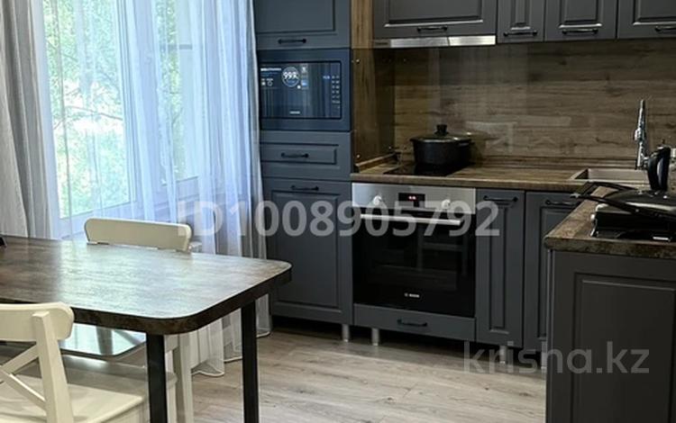 2-бөлмелі пәтер · 47 м² · 2/5 қабат, Михаэлиса 4/1, бағасы: 250 000 ₸ в Усть-Каменогорске, Ульбинский — фото 11
