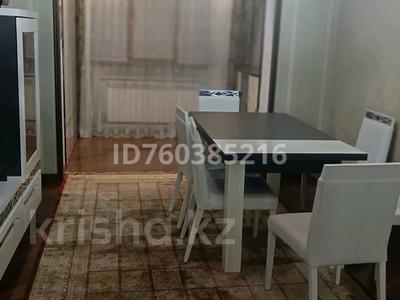 Пәтерлер в Шымкенте: 4-бөлмелі пәтер · 80 м² · 1/5 қабат, Токаева 14 — Гостиница Ордабасы, бағасы: 270 000 〒 4-бөлмелі пәтер · 80 м² · 1/5 қабат, Токаева 14 — Гостиница Ордабасы, бағасы: 270 000 〒 в Шымкенте, Аль-Фарабийский р-н