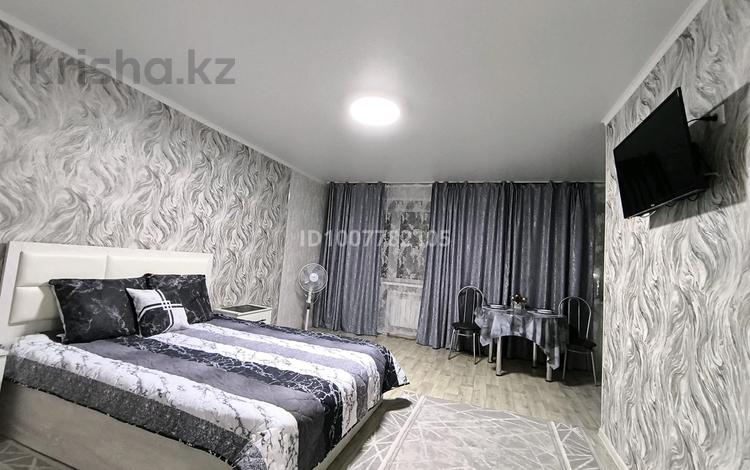 1-комнатная квартира · 31 м² · 3/5 этаж, Аль фараби 100 — 2часа 5000,Детский мир,Атриум,ЖД вокзал,ЦУМ,Март,Акимат,Рахат,маг.Юбил за 12 000 ₸ в Костанае — фото 2