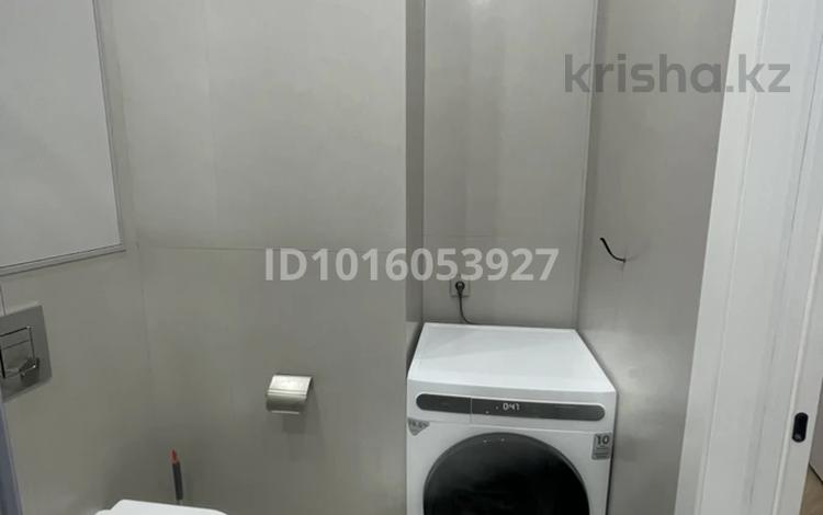1-бөлмелі пәтер · 40 м² · 4/12 қабат, Толе Би 274/1 — Төле би Тілендиева, бағасы: 400 000 ₸ в Алматы, Алмалинский р-н — фото 2