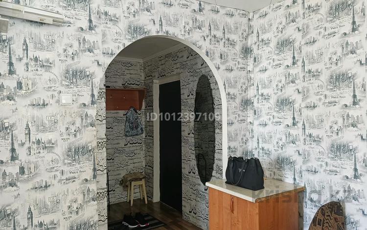 1-бөлмелі пәтер · 40 м² · 2/5 қабат, Комарова 4, бағасы: 4 млн ₸ в Восточно-Казахстанской обл. — фото 2