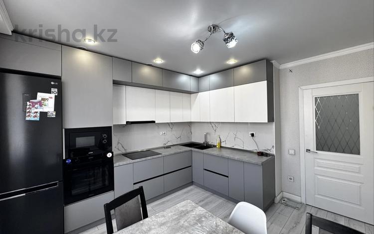 2-комнатная квартира · 59 м² · 10/12 этаж, мкр Акбулак, 1-я улица 77 за 38.5 млн ₸ в Алматы, Алатауский р-н — фото 2