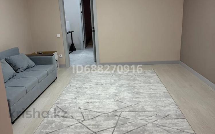 2-бөлмелі пәтер · 78.3 м² · 5/5 қабат, Строитель ш/а. 39/3, бағасы: 28 млн ₸ в Уральске, мкр Строитель — фото 35