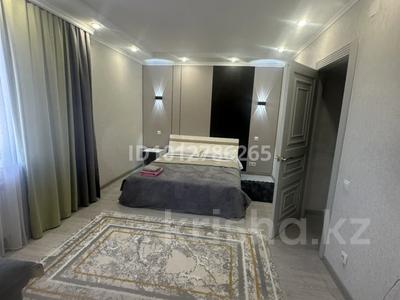 2-комнатная квартира · 50.1 м² · 1/5 этаж, 15-й мкр 46 за 15 000 ₸ в Актау