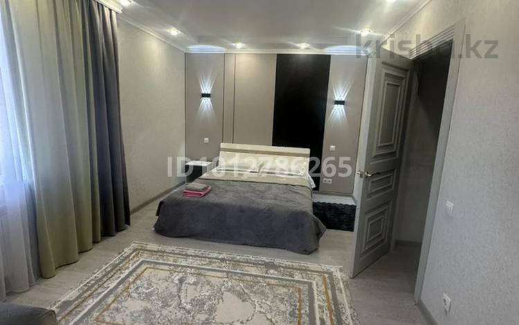 2-комнатная квартира · 50.1 м² · 1/5 этаж, 15-й мкр 46 за 15 000 ₸ в Актау — фото 4
