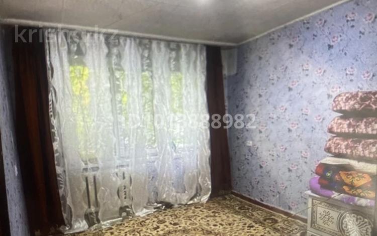 1-комнатная квартира · 31 м² · 1/5 этаж, мкр Салтанат 26 за 5 500 ₸ в Таразе — фото 2