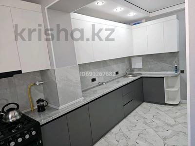 4-комнатная квартира, 90 м², 1/5 этаж, 29-й мкр 8 за 32 млн 〒 в Актау, 29-й мкр